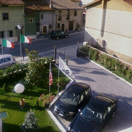 Hotel De Meis Capistrello Exteriér fotografie