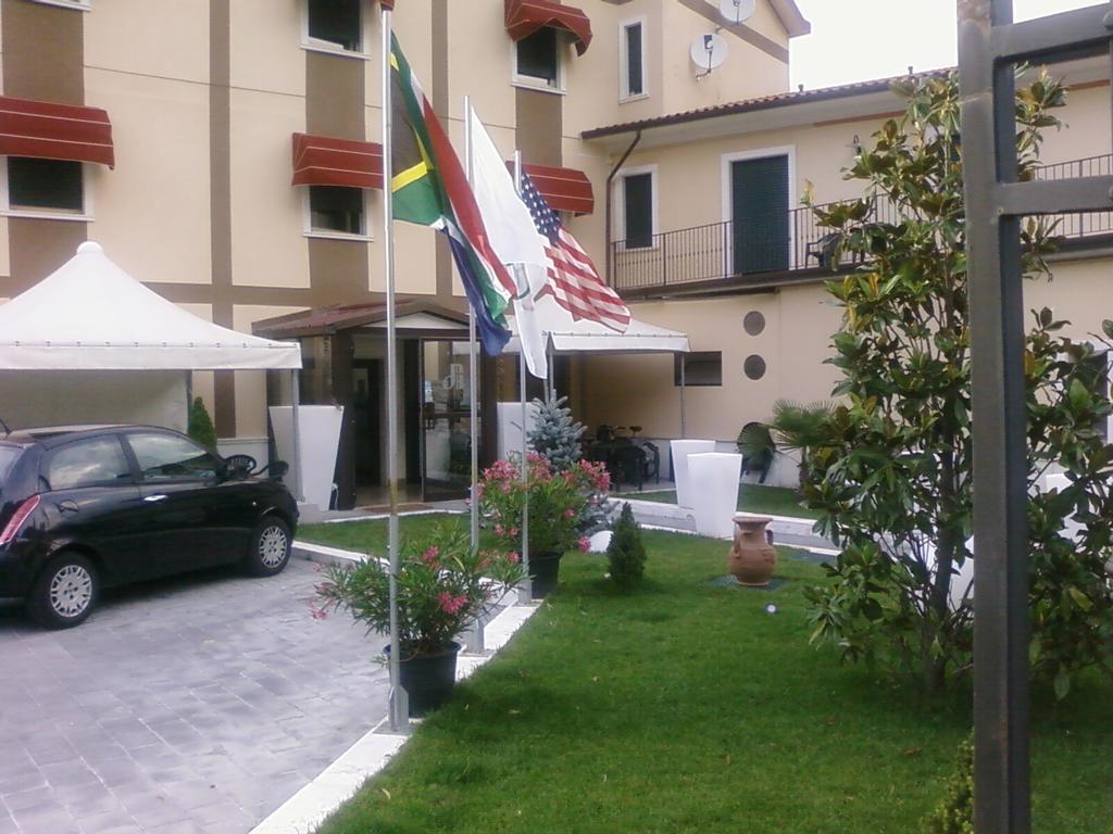 Hotel De Meis Capistrello Exteriér fotografie