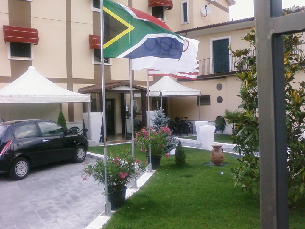 Hotel De Meis Capistrello Exteriér fotografie